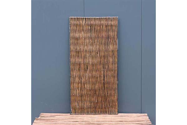 Voordelen van een natuurlijke tuin creëren met wilgentakken